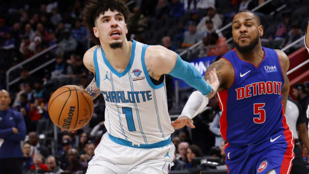 ball-to-miss-sixers-match